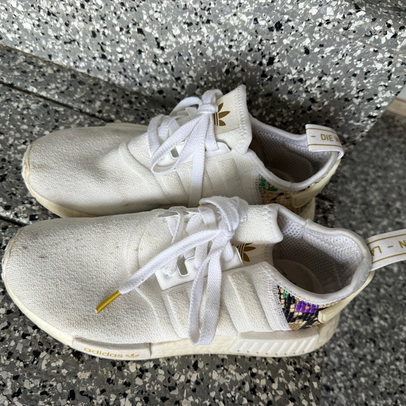 Adidas Womens White Sneakers with Snakeskin Accents - Picture 2 of 11